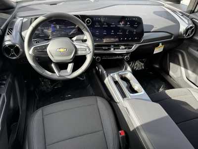 2026 Chevrolet Equinox, $32995.0. Photo 8