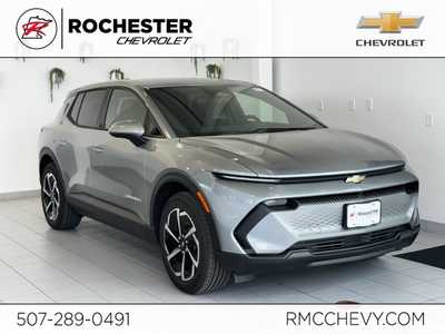 2026 Chevrolet Equinox, $32995.0. Photo 1