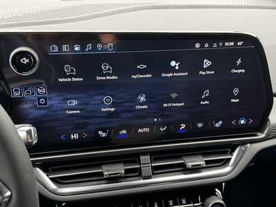 2026 Chevrolet Equinox, $36295.0. Photo 3