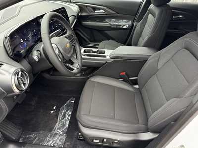 2026 Chevrolet Equinox, $36295.0. Photo 5