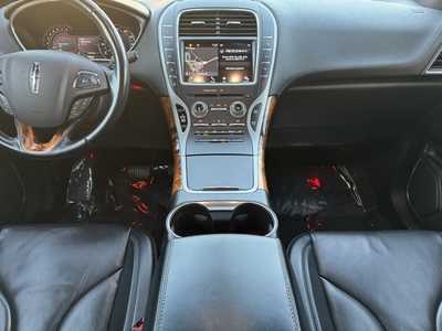 2016 Lincoln MKX, $13999. Photo 2