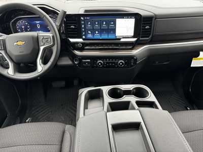 2026 Chevrolet 1500 Crew Cab, $54520.0. Photo 2