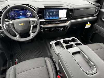 2026 Chevrolet 1500 Crew Cab, $54520.0. Photo 8