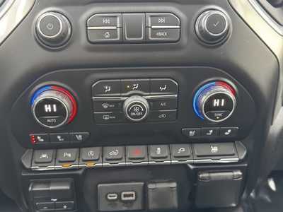 2020 Chevrolet 1500 Crew Cab, $33999. Photo 11