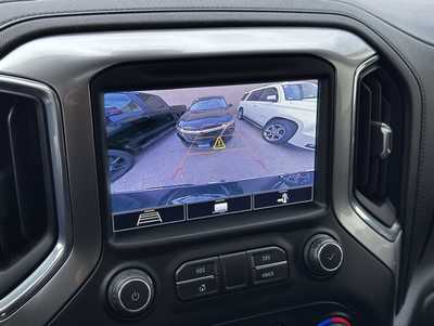 2020 Chevrolet 1500 Crew Cab, $33999. Photo 4