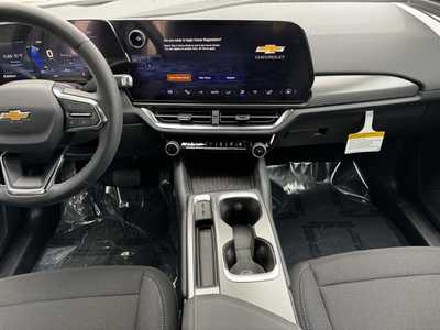 2026 Chevrolet Equinox, $37790.0. Photo 2