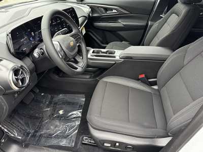 2026 Chevrolet Equinox, $37295.0. Photo 5