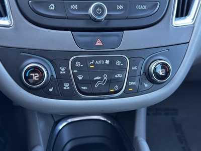 2017 Chevrolet Malibu, $15199. Photo 11