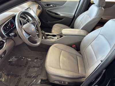 2017 Chevrolet Malibu, $15199. Photo 5