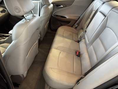 2017 Chevrolet Malibu, $15199. Photo 7