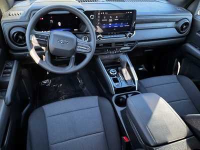 2024 Chevrolet Colorado Crew Cab, $38295. Photo 5