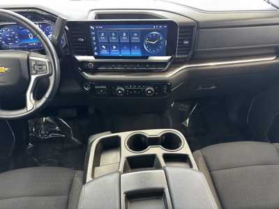 2022 Chevrolet 1500 Crew Cab, $36499. Photo 2