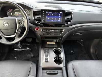 2023 Honda Ridgeline, $32999. Photo 2