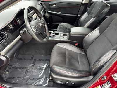 2016 Toyota Camry, $18590. Photo 5