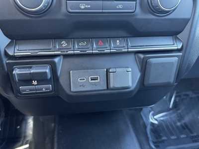 2021 Chevrolet 3500 Crew Cab, $39895. Photo 11