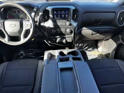 2021 Chevrolet 3500 Crew Cab, $39895. Photo 8
