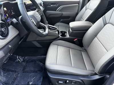 2026 Chevrolet Colorado Crew Cab, $51170.0. Photo 5