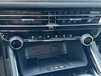 2026 Chevrolet Traverse, $55995.0. Photo 11