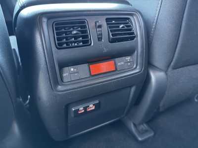 2020 Nissan Pathfinder, $13795. Photo 8