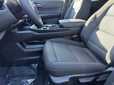 2026 Chevrolet Equinox, $32485.0. Photo 5