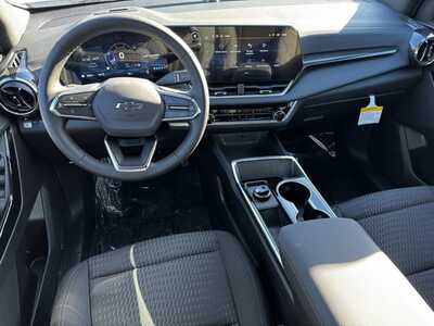 2026 Chevrolet Equinox, $32485.0. Photo 8