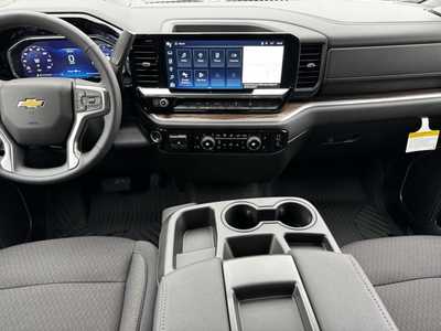 2026 Chevrolet 1500 Crew Cab, $54520.0. Photo 2