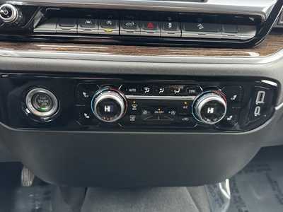 2023 GMC 1500 Crew Cab, $44875. Photo 11