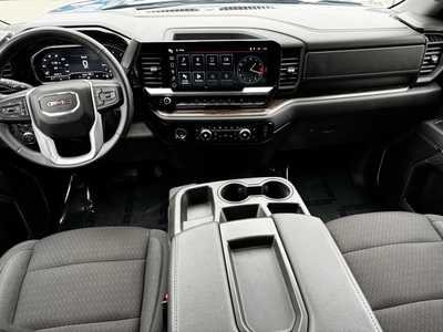 2023 GMC 1500 Crew Cab, $44875. Photo 9