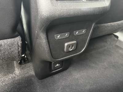 2019 Chevrolet Equinox, $14595. Photo 7