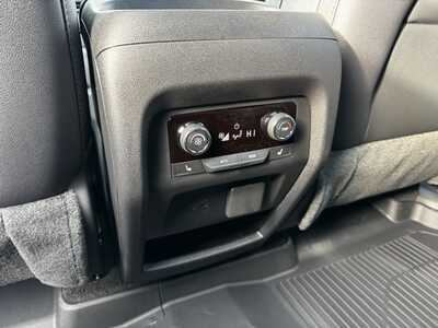 2026 Chevrolet Traverse, $57920.0. Photo 9