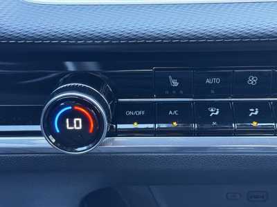 2026 Chevrolet Equinox, $33810.0. Photo 11