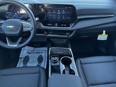 2026 Chevrolet Equinox, $33810.0. Photo 2