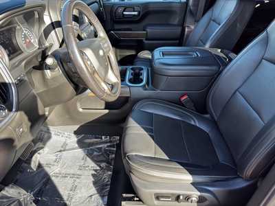 2021 Chevrolet 1500 Crew Cab, $41495. Photo 5