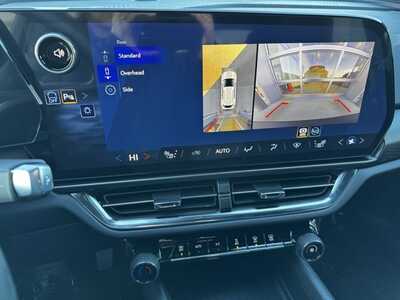 2026 Chevrolet Equinox, $29495.0. Photo 4