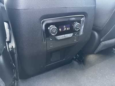 2026 Chevrolet Suburban, $78190.0. Photo 9