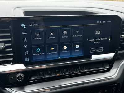 2024 Chevrolet 3500 Crew Cab, $73999. Photo 3