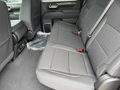 2025 Chevrolet 3500 Crew Cab, $62345.0. Photo 6