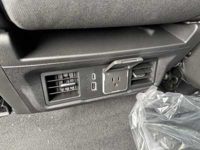 2025 Chevrolet 3500 Crew Cab, $62345.0. Photo 7