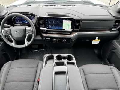 2025 Chevrolet 3500 Crew Cab, $62345.0. Photo 9