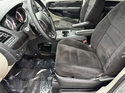 2014 Dodge Caravan, Grand, $13950. Photo 5
