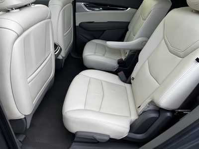 2021 Cadillac XT6, $22990. Photo 7