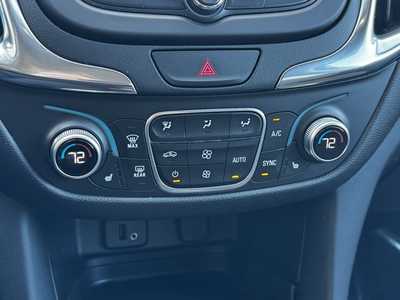 2018 Chevrolet Equinox, $13698. Photo 10