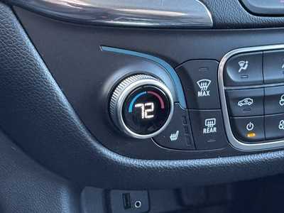 2018 Chevrolet Equinox, $13698. Photo 11