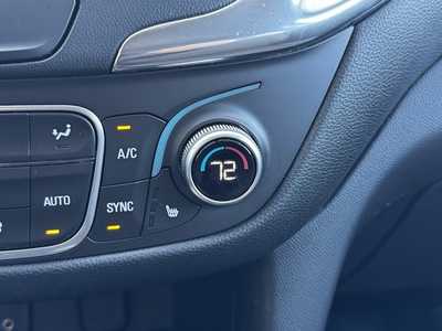 2018 Chevrolet Equinox, $13698. Photo 12