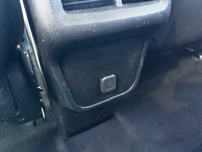 2018 Chevrolet Equinox, $13698. Photo 7