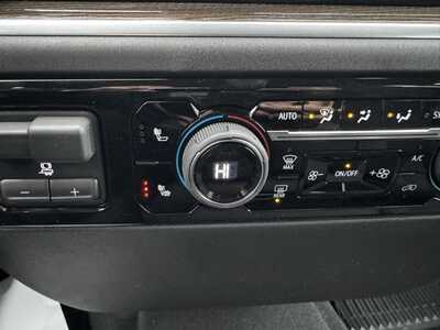 2026 Chevrolet 3500 Crew Cab, $59330.0. Photo 12