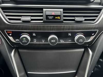 2018 Honda Accord, $16799. Photo 10