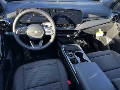 2026 Chevrolet Equinox, $31495. Photo 8