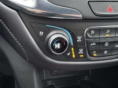 2021 Chevrolet Equinox, $23995. Photo 11