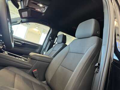 2026 Chevrolet Suburban, $67685.0. Photo 9